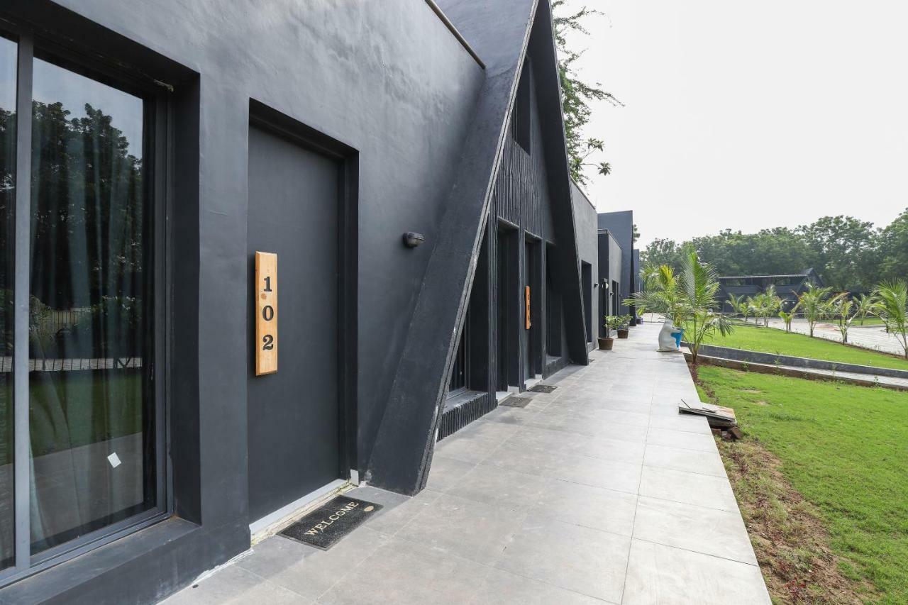 Oyo 48991 Serene Cottages And Resorts Vadodara Luaran gambar